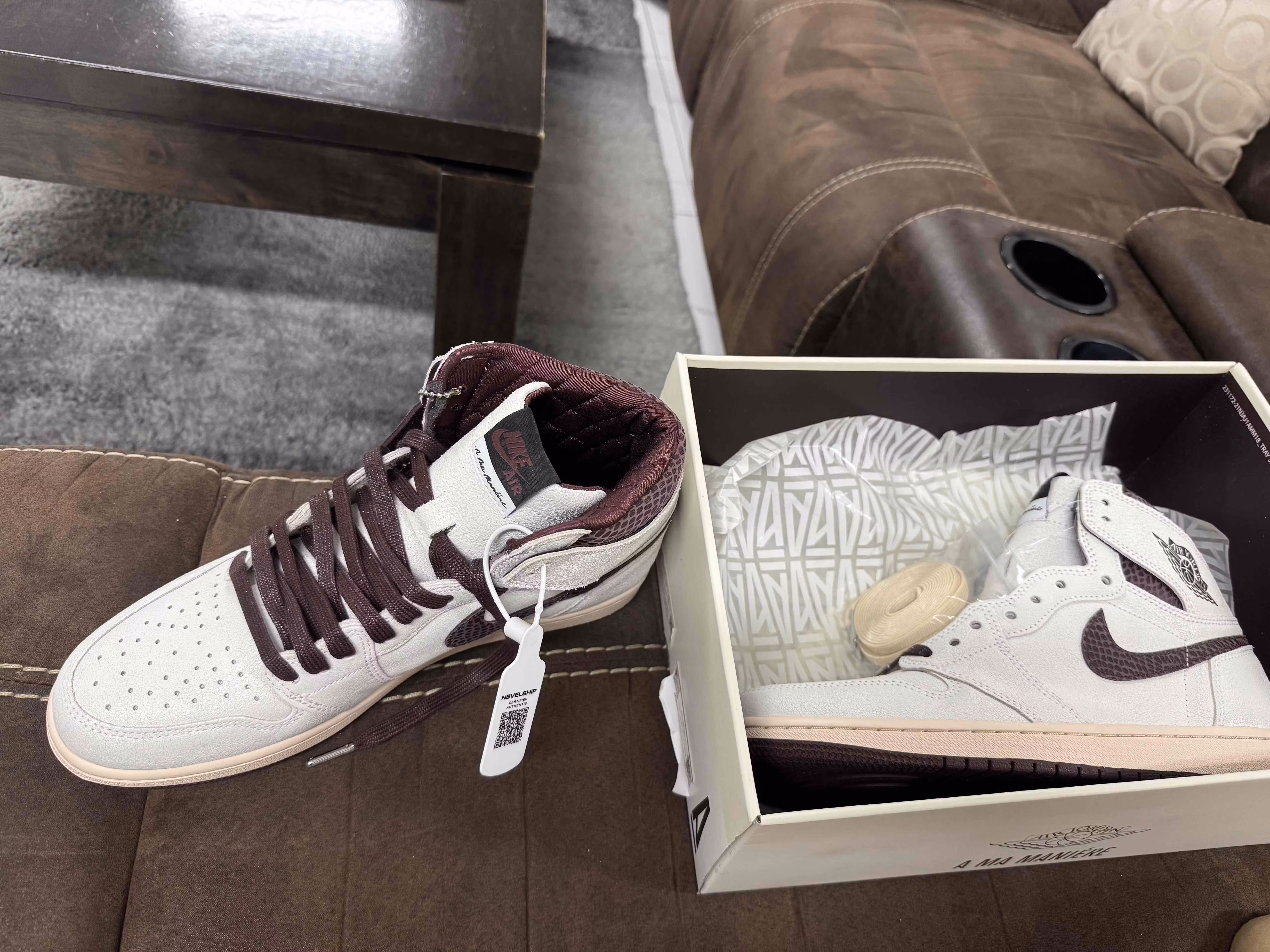 A Ma Maniére x Air Jordan 1 High OG 'Airness' DO7097-100 A Ma Maniére x Air Jordan 1 High OG 'Airness' DO7097-100